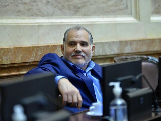 Murió el ex senador peronista Antonio Rodas: la vez que no lo dejaron asumir una intendencia y la polémica por querer bautizar “Esteban Bullrich” a un jardín en Chaco