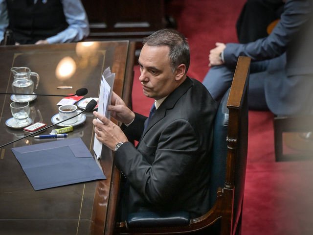 El detrás de escena de la visita de Adorni a Diputados: música de Rocky, pochoclos y mega operativo de seguridad