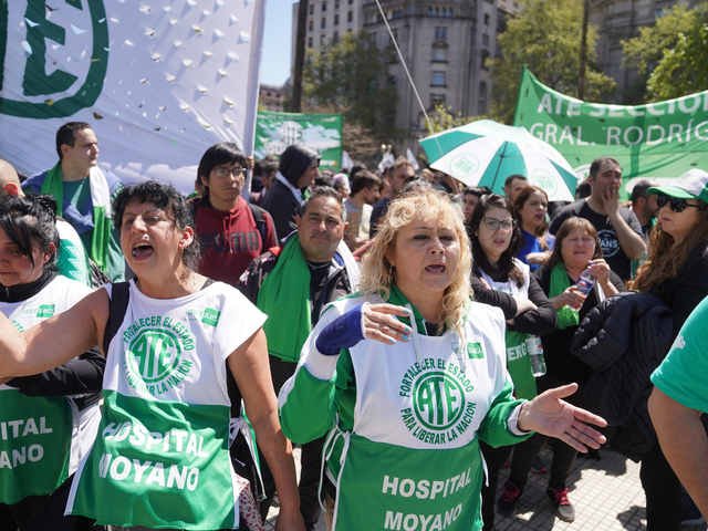El gremio de empleados públicos le pidió al Gobierno un asueto administrativo para ver Argentina-Inglaterra por el Mundial