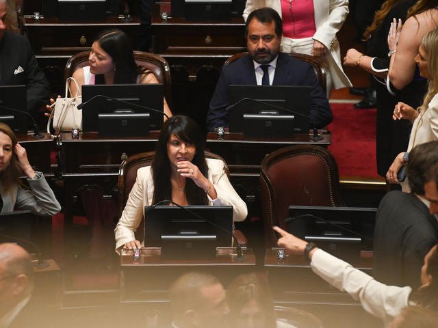 El Gobierno no consigue sumar los votos y la libertaria Villaverde ahora tiene un pie afuera del Senado