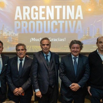Pichetto presentó un frente peronista "de centro" para buscar ser opción en 2027