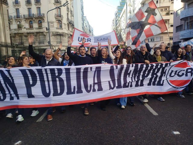 Tras el fallo de la Corte, en el Gobierno dicen que cumplirán con los pagos de “becas y salarios” a las universidades, pero no con la ley completa