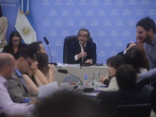 Con negociaciones contra reloj con los gobernadores, el Gobierno busca asegurarse los votos para la media sanción del Presupuesto en Diputados