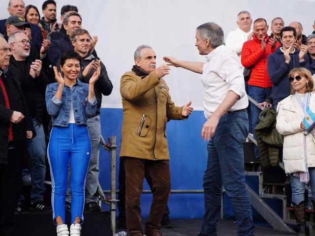 “No son capaces de ir a San José” y “Es claro quién debe conducir”: los dardos de Máximo Kirchner contra Kicillof a un año de la detención de Cristina Kirchner
