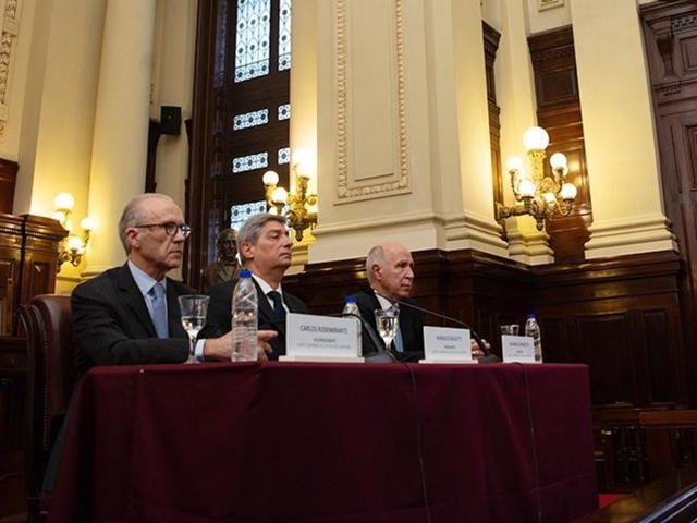 Con mucho apoyo, la Corte presentó su plan para eliminar la discrecionalidad den los concursos para elegir jueces