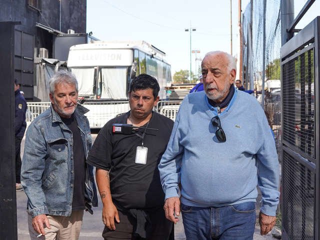 El gremio de colectiveros quedó fuera de la nueva conducción de la CGT, pero no romperá con la central