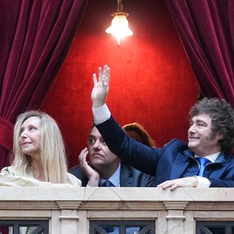 Milei dio aire a las vacaciones del Gabinete: viajes al exterior y fin de semana en la playa