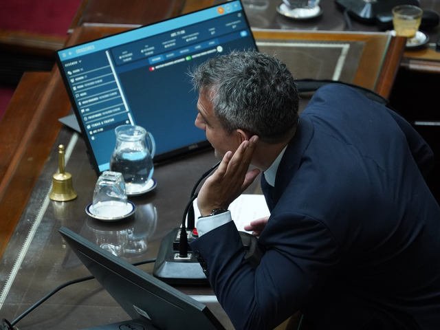 Discusiones, un nuevo protocolo en Diputados y polémica: Martín Menem pidió que todos  devuelvan los despachos y amenaza con multas