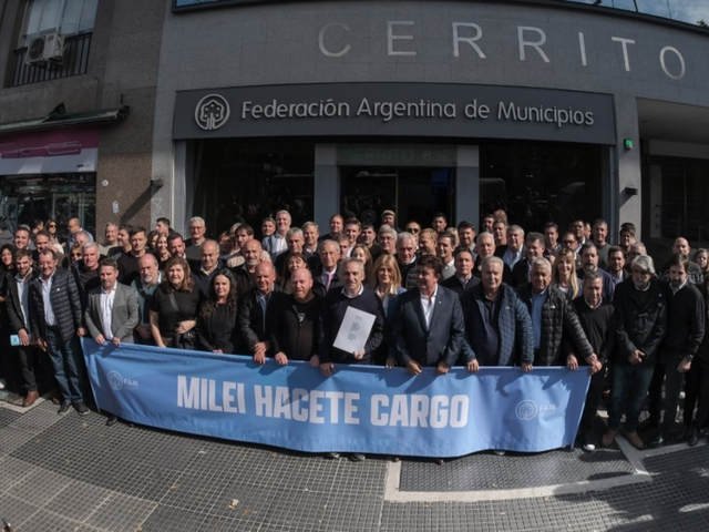 “Si su gobernador no sabe administrar, que deje paso a quienes saben”, los intendentes fueron a reclamar fondos y Pettovello les dejó un cartel