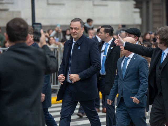 Ahora dicen que Manuel Adorni presentará su declaración jurada “horas antes” del inicio del Mundial