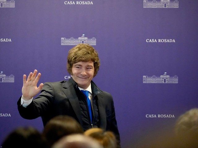 La inesperada visita que recibió Javier Milei en Miami: lo visitó José Luis Manzano junto a empresarios extranjeros