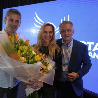 La otra cara de la interna entre Karina y Santiago Caputo: la tensión por el armado libertario en la Provincia