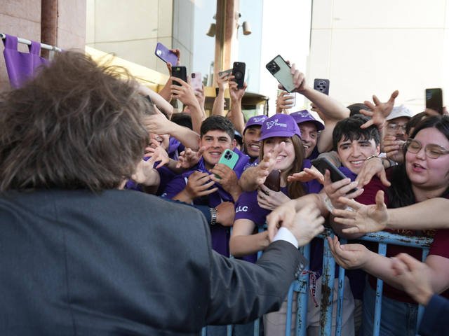 Tres nuevas encuestas (una confidencial) ponen a La Libertad Avanza arriba en una provincia clave