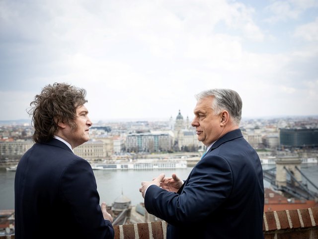 Milei se reunió con Orbán en Hungría y defendió su postura sobre la inmigración: “Cuando no se adapta culturalmente se convierte en invasión”