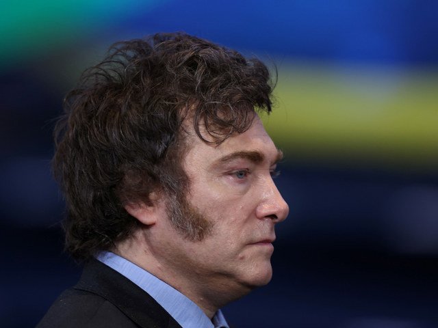 Nueva encuesta y alerta en la Rosada: Javier Milei pierde apoyo entre los propios