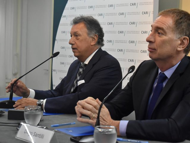 El Gobierno buscará cambiar la Boleta Única para que el nombre de Milei pueda arrastrar las candidaturas de diputados y senadores