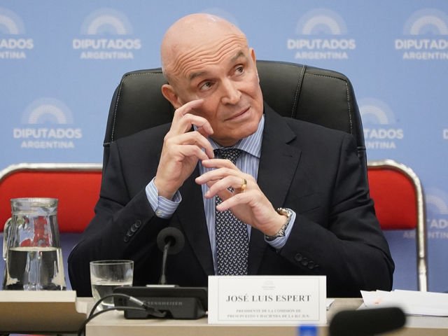 La oposición apuesta a remover a Espert de la comisión de Presupuesto con una votación en el recinto