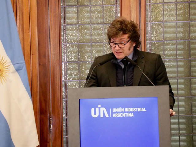 Nueva encuesta entre empresarios: cómo ven la Reforma Laboral y sus pronósticos para dólar e inflación