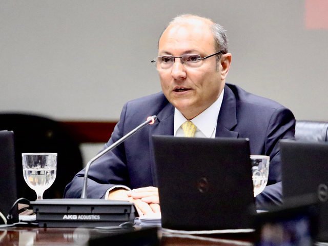 Suspendieron en el cargo y enviaron a juicio político a un juez federal acusado de pedir una coima