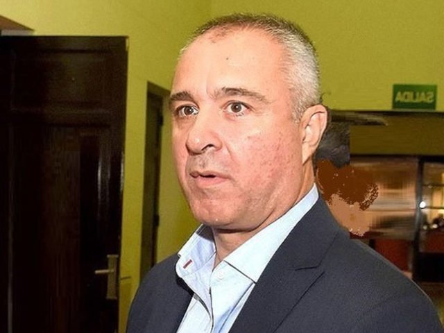 El juez Luis Armella se declaró incompetente y mandó a su colega de Zárate-Campana la causa por los manejos de dinero de la AFA en el exterior