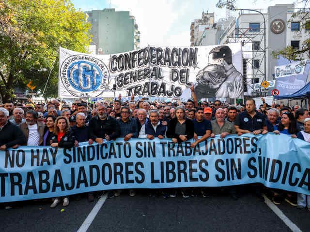 Reforma laboral: dos gobernadores clave dejan plantados a los jefes de la CGT y negocian con la Rosada