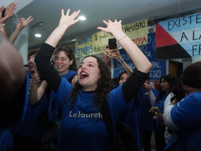 La interna del PJ en todos los frentes: La Cámpora quedó relegada en la Universidad de La Plata y avanzó un esquema apoyado por Kicillof