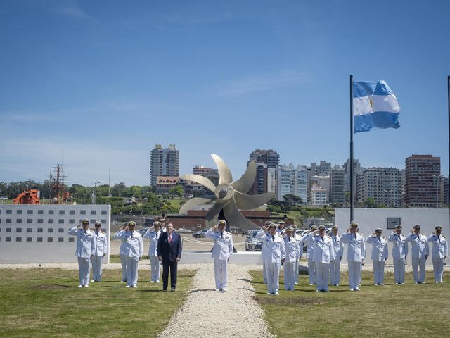 Analizan vender la base naval de Mar del Plata y hay polémica
