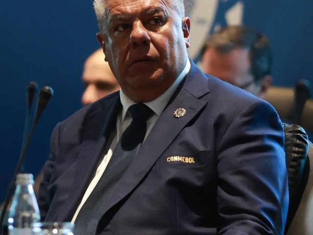 Aparecen más vínculos de Chiqui Tapia con empresas investigadas por lavado de dinero