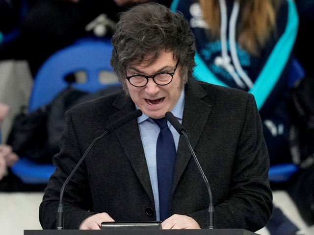 Salió la encuesta más pesimista con Milei: dice que la mayoría quiere un cambio y que perdería un balotaje con Kicillof