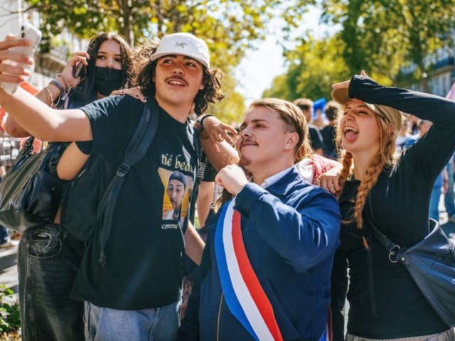 “Pedazo de perrito imperialista”: el episodio viral que derivó en un cruce entre Javier Milei y un diputado francés