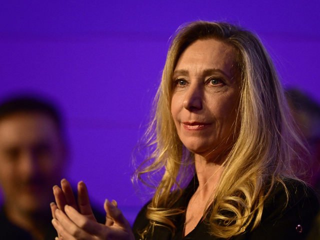 Cambios y polémica en la Rosada: Karina Milei ordenó mudar la biblioteca y renueva toda la vajilla con un logo nuevo