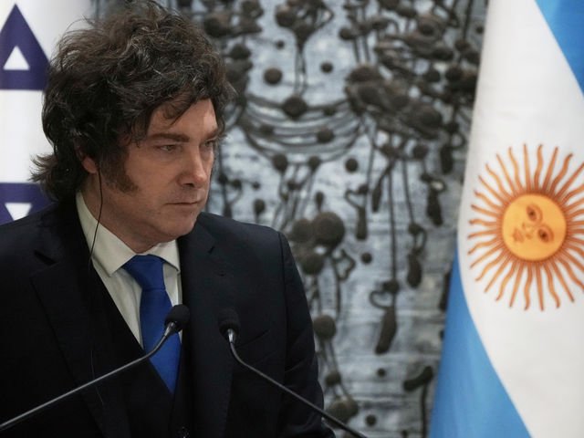 Una nueva encuesta preguntó por la reelección de Javier Milei en 2027: salió 29,4% vs. 60,7%