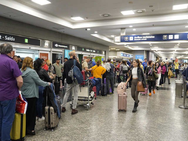 Hubo asambleas en aeropuertos de todo el país por una protesta gremial