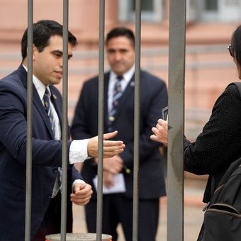 El Gobierno reabrió la Sala de Periodistas de Casa Rosada, pero con más restricciones: no dejaron entrar a los cronistas de TN y Eltrece 