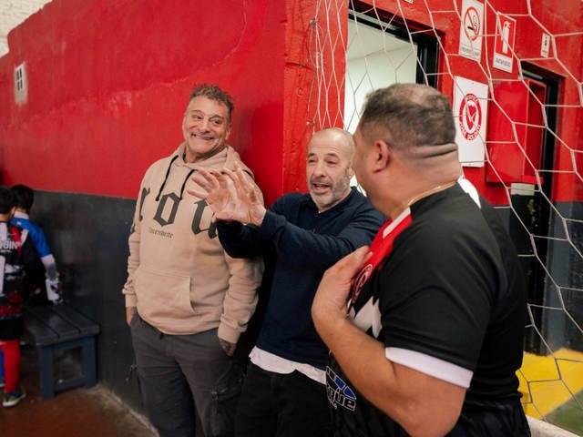 Tras las elecciones, el “Turco” García volvió a un barrio humilde a cumplir una promesa de campaña