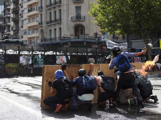 Incidentes por la reforma laboral: la ministra de Seguridad identificó a los violentos y criticó a la Justicia por las liberaciones exprés