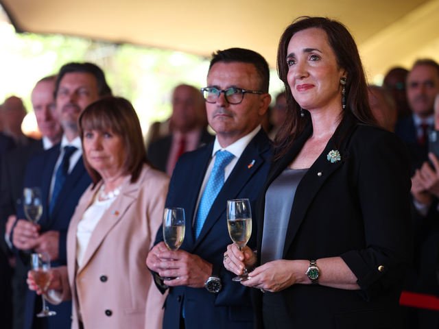 Patricia Bullrich y Victoria Villarruel se cruzaron en la fiesta nacional de España y evitaron saludarse