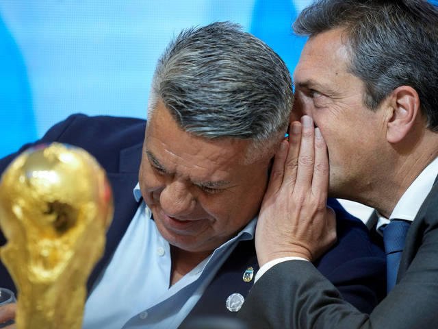 Cómo funcionaba la “bicicleta financiera” de la AFA con los aportes jubilatorios retenidos gracias a un decreto de Sergio Massa