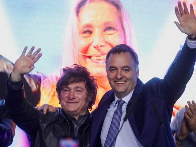 Batalla cultural a pleno: uno de los biógrafos de Milei suena para reemplazar a Adorni como vocero