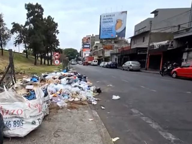 “Tuvimos que hacer tu trabajo”: cruce entre un ministro de Jorge Macri y Diego Valenzuela por la basura en la General Paz