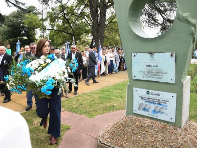 Villarruel participó de un acto en Chivilcoy junto a veteranos: “Malvinas no es una excusa para que se diriman internas de un partido político”