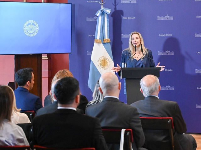 Karina Milei recibió a los diputados electos en la Rosada y bajó línea para avanzar con las  reformas clave