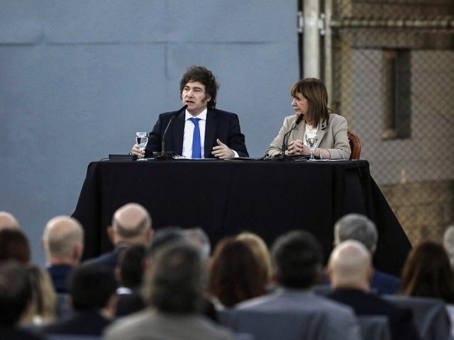 Otra muestra de apoyo de Milei a Espert: lo subió a un acto de campaña con Bullrich para presentar el nuevo Código Penal