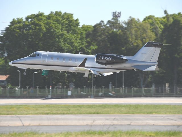 “Chiqui” Tapia viajó a Colombia y Brasil, otra vez en avión privado, con un costo de unos US$ 100.000
