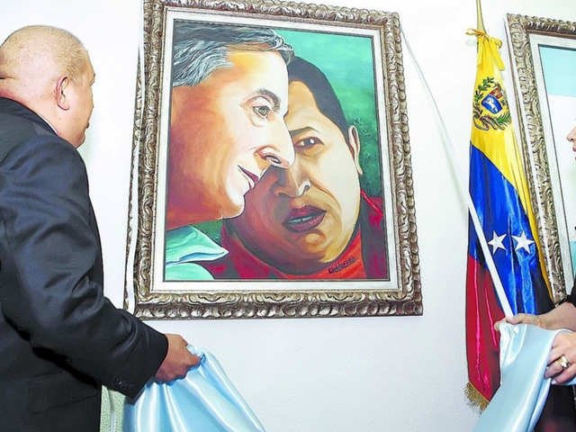 Delcy Rodríguez desmanteló el salón Néstor Kirchner en Caracas y hasta desaparecieron los cuadros del ex presidente y Hugo Chávez