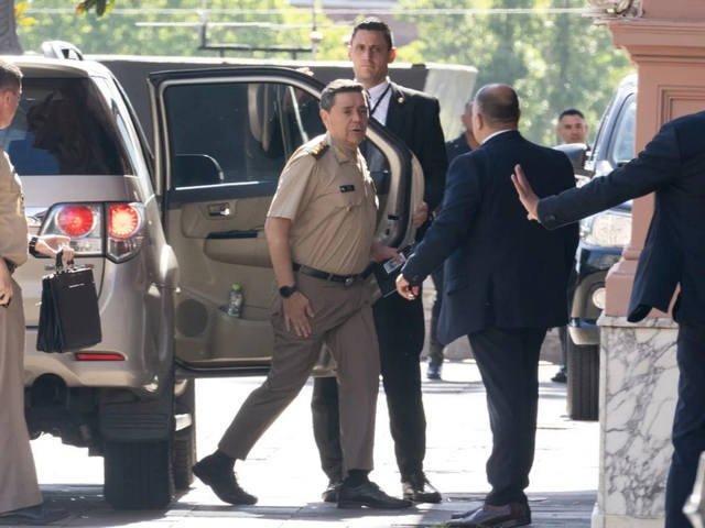 Un viaje de Presti a Washington reaviva la oferta de Milei a Trump para colaborar en Oriente Medio, pero los instrumentos militares son inexistentes