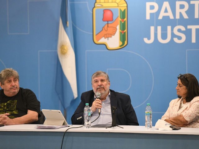 Cátarsis en la sede de Matheu: el peronismo alineado con Cristina Kirchner busca calmar las internas y evitar fugas en el Congreso