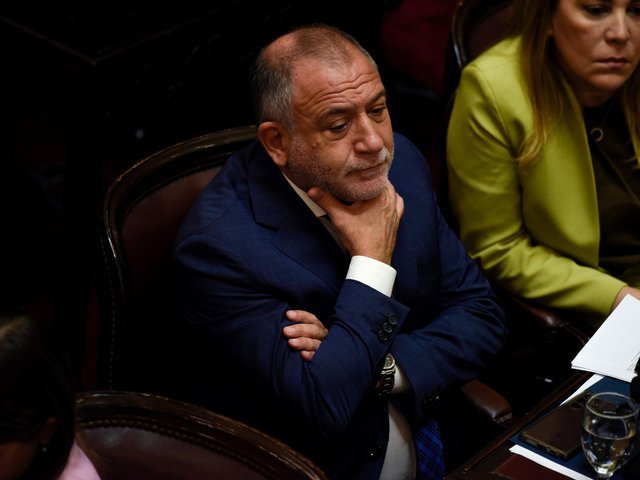 Luis Juez salió a bancar las acusaciones de Milei contra los empresarios prebendarios: “Por fin alguien tiene los huevos suficientes”