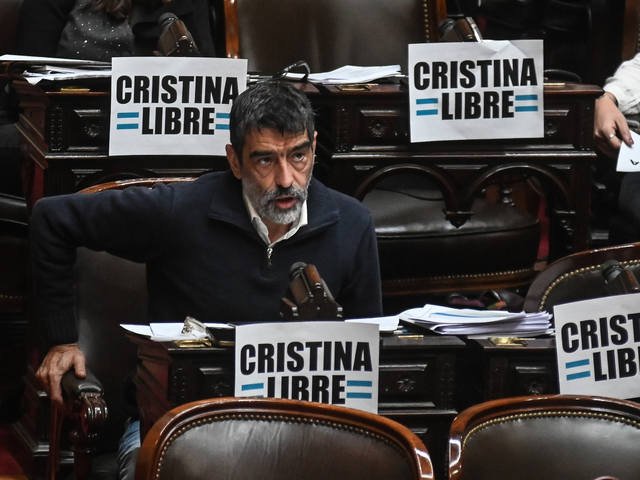 El Gobierno denunció a Rodolfo Tailhade por presunto espionaje, tras sus dichos sobre las rutinas de la esposa de Manuel Adorni