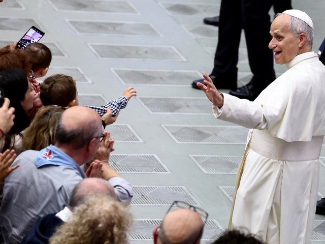 Ante dirigentes sociales argentinos, León XIV reivindicó a los movimientos populares